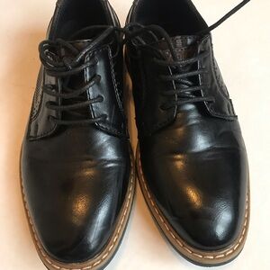 Boys Black Dress Shoes -Size 2-